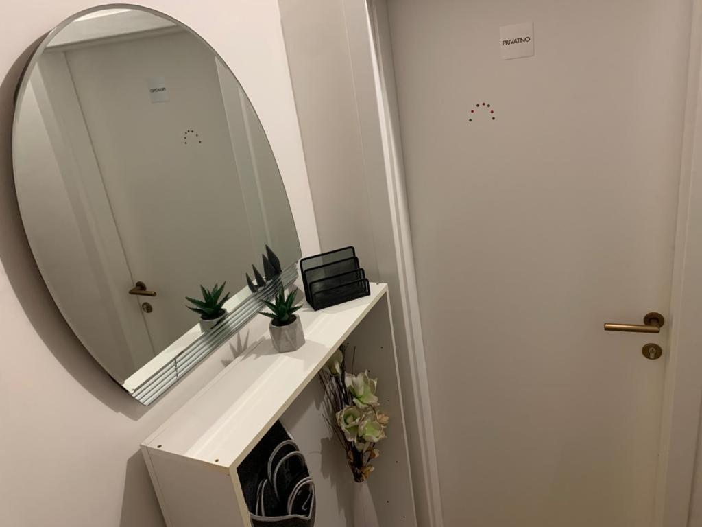 Lucin Apartment *